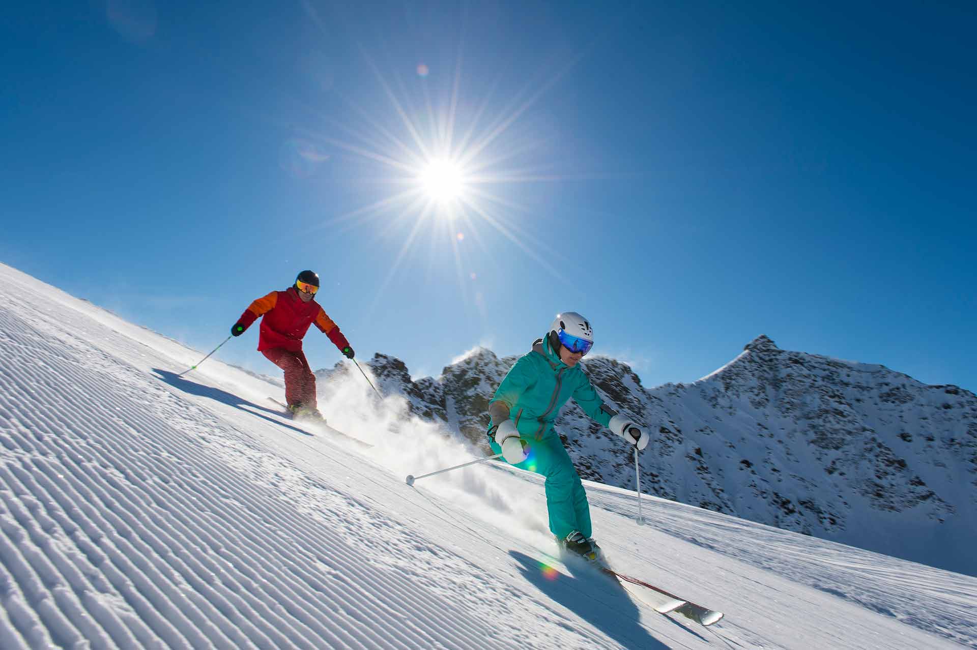 Esperienza di sci nelle piste delle Dolomiti